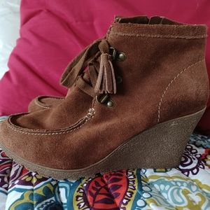 Suede wedge bootie